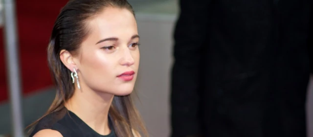 Alicia Vikander